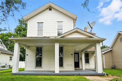 21 W Main St, West Carrollton, OH, 45449-1419 | Card Image