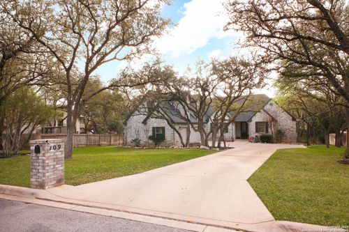 109 Trailcrest St, Hollywood Park, TX, 78232-1318 | Card Image
