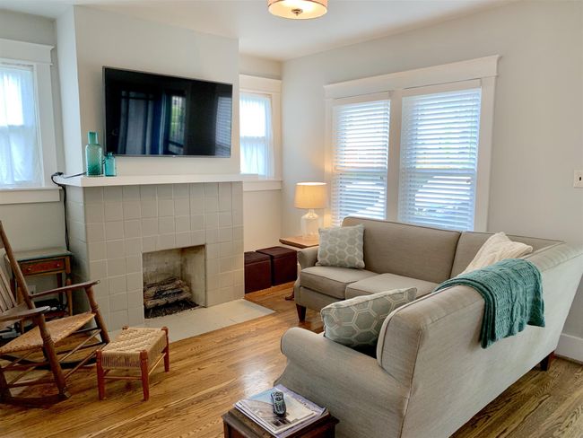 2024 10 Th Ave S, House other with 2 bedrooms, 1 bathrooms and 2 parking in Nashville TN | Image 6