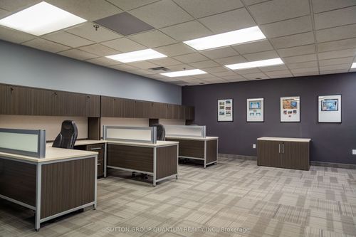 19-5100 S Service Rd, Burlington, ON, L7L6A5 | Card Image