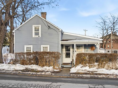 145 W Bridge St, Saugerties, NY, 12477-1419 | Card Image