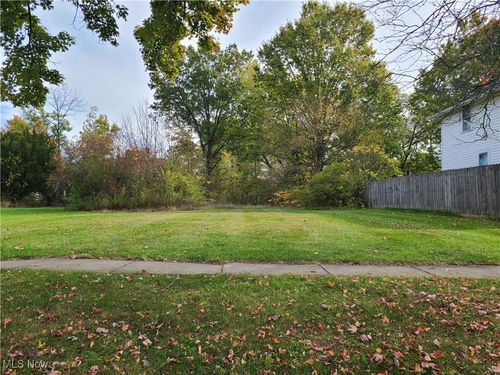 471 S Sycamore St, Ravenna, OH, 44266-2925 | Card Image