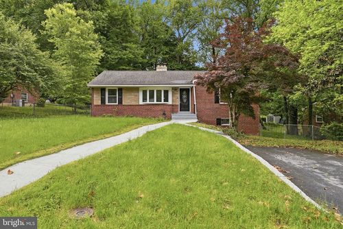 4915 Sharon Rd, Temple Hills, MD, 20748-2235 | Card Image