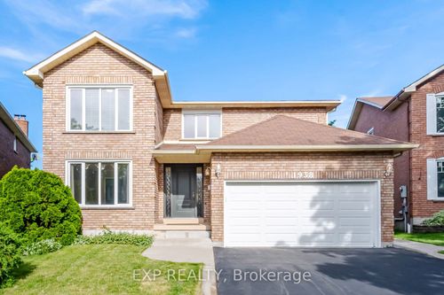 1938 Kempton Park Dr, Mississauga, ON, L5M2Z6 | Card Image