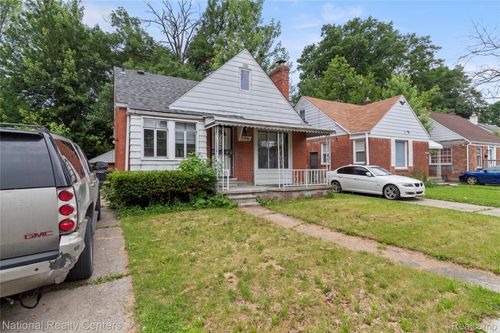 5981 University Pl, Detroit, MI, 48224-1375 | Card Image