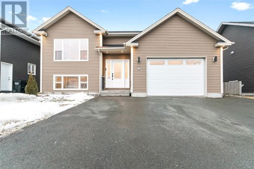 8 Caravelle Pl, St. John's, NL, A1A0N4 | Card Image