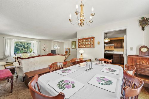 40 Opal Ave, Portsmouth, NH, 03801-3510 | Card Image