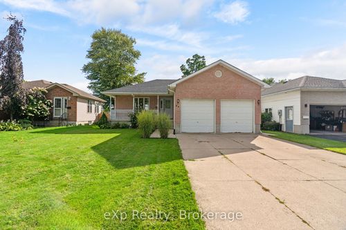 {{alt}} | Card Image