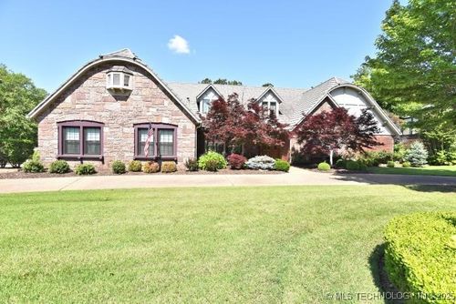 8734 S Richmond Ave, Tulsa, OK, 74137-2715 | Card Image