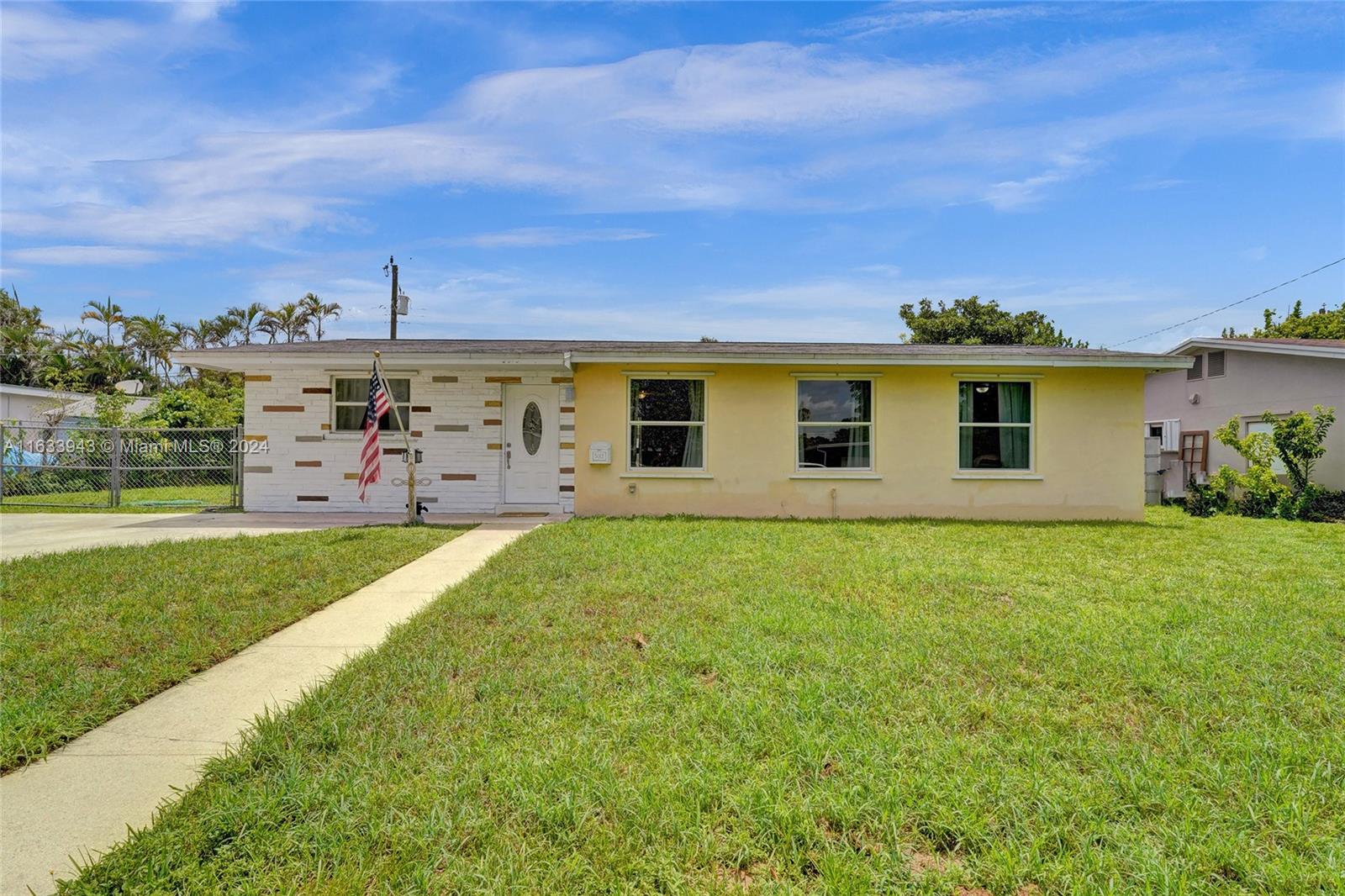 90th Ter, Cooper City, FL 33328