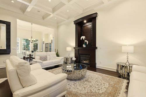 1017 Canyon Blvd, North Vancouver, BC, V7R2K3 | Card Image