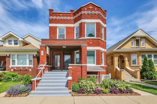 1323 Gunderson Ave, Berwyn, IL, 60402-4758 | Card Image