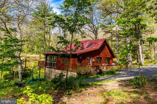 504 Dakota Rd, BAKER, WV, 26801-1402 | Card Image