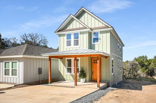 424 Shady Bluff Dr, Wimberley, TX, 78676-2217 | Card Image