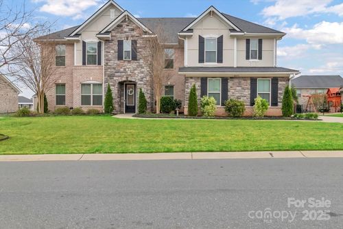 4071 Thames Cir, Fort Mill, SC, 29715-0072 | Card Image