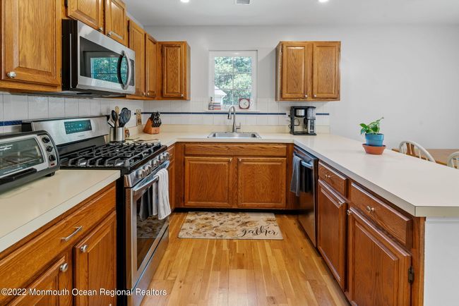 24 Beechwood Ct, Home with 2 bedrooms, 3 bathrooms and null parking in Barnegat NJ | Image 17
