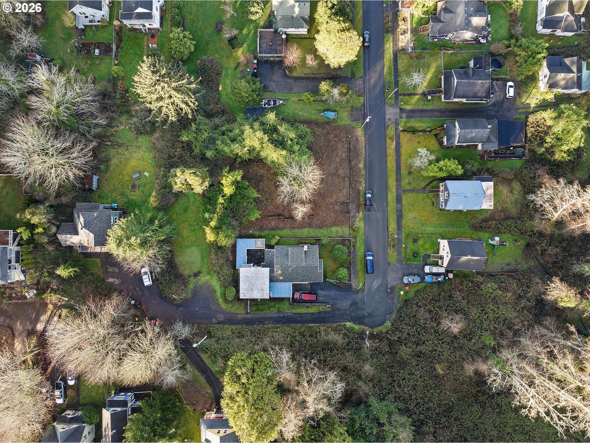 Land in Astoria 3