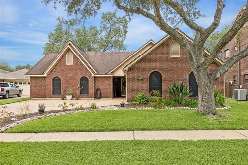 1907 Timber Creek Dr, Pearland, TX, 77581-5655 | Card Image