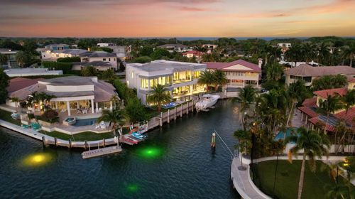 749 Bamboo Dr, Boca Raton, FL, 33432-3002 | Card Image