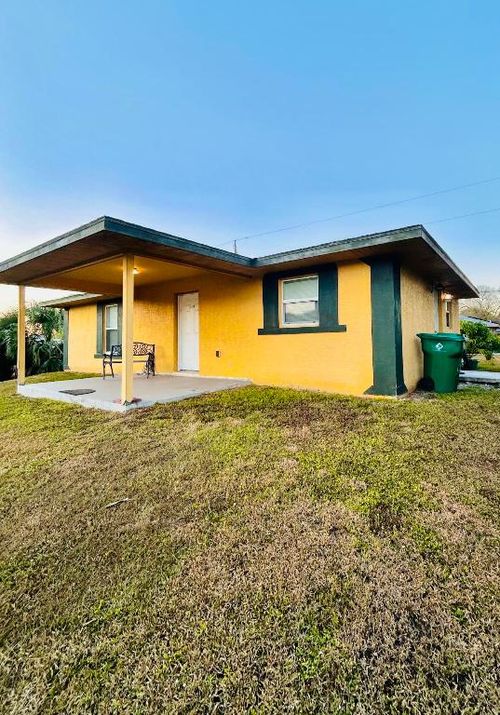719 Carolina Ave, CLEWISTON, FL, 33440-5620 | Card Image
