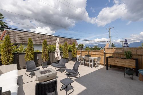 3761 Fraser St, Vancouver, BC, V5V4C9 | Card Image