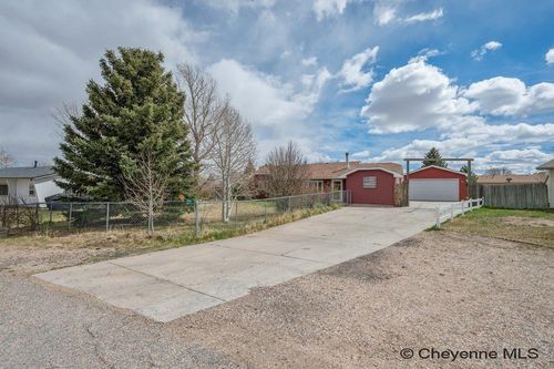 6802 Glendale Ct, Cheyenne, WY, 82007-9746 | Card Image