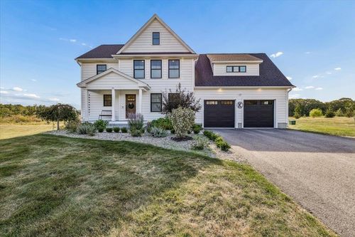 19 Seward Farm Ln, Kittery, ME, 03904-5628 | Card Image