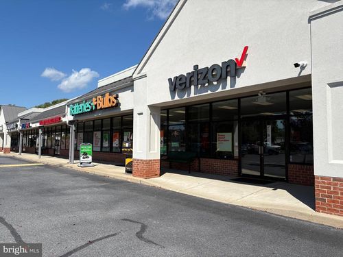 3019 Columbia Ave, LANCASTER, PA, 17603-4010 | Card Image