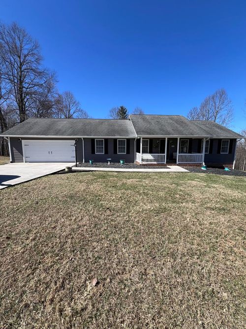 244 Cedar Pt, Galax, VA, 24333-4243 | Card Image