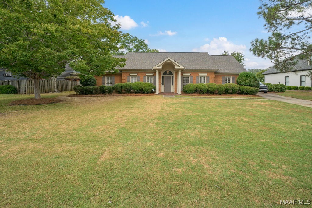 Lancaster Ln, Montgomery, AL 36106