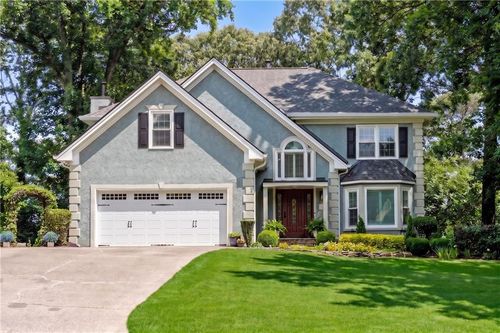 5007 Willow Creek Dr, Woodstock, GA, 30188-4377 | Card Image