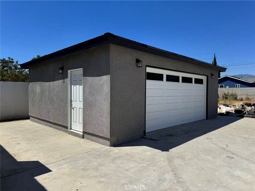718 W Maitland St, Ontario, CA, 91762-7114 | Card Image
