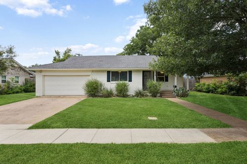 7251 Syracuse Dr, Dallas, TX, 75214-1738 | Card Image