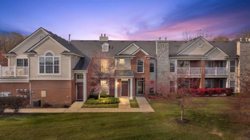 28218 Oakmonte Circle, Unknown, MI, 48165 | Card Image