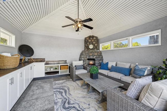 Pool house | Image 55