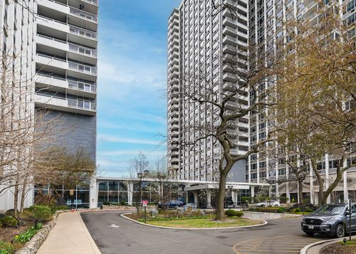 1508-4250 N Marine Dr, Chicago, IL, 60613-1729 | Card Image