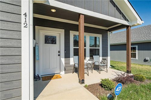 412 E Sea Avenue, Independence, MO, 64050 | Card Image