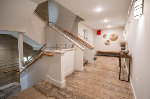 206-150 Us Highway 1 Byp, Portsmouth, NH, 03801-6091 | Card Image
