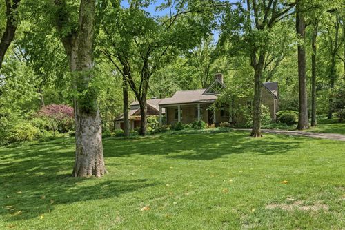 5142 Stanford Dr, Nashville, TN, 37215-4230 | Card Image