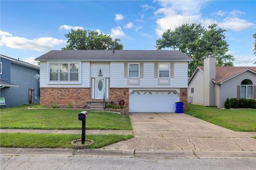 2571 Lansdowne Dr, Decatur, IL, 62521-4972 | Card Image