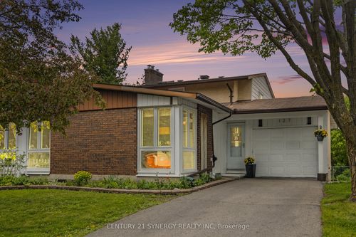 127 Woodfield Dr, Nepean, ON, K2G0A1 | Card Image
