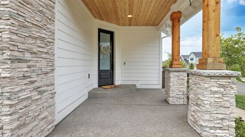 23000 Se Sycamore St, Black Diamond, WA, 98010-5111 | Card Image