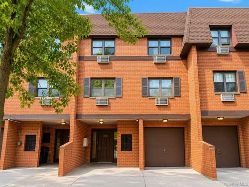 219-36 64th Ave, Oakland Gardens, NY, 11364-2269 | Card Image