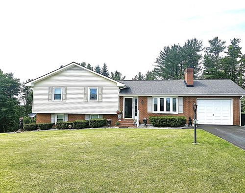 517 Old Pisgah Rd, Princeton, WV, 24740-8861 | Card Image