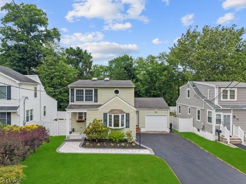 25 2nd Ave, Roseland, NJ, 07068-1620 | Card Image