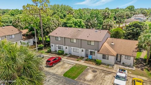 188 W Sandalwood Ct, Daytona Beach, FL, 32119-1493 | Card Image