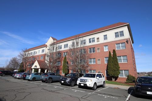 apt-104-20 Heaths Ct, Lynn, MA, 01905-2653 | Card Image