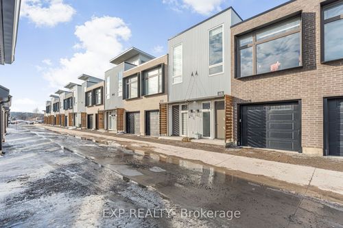 30-65 Summersides Mews, Fonthill, ON, L0S1E6 | Card Image