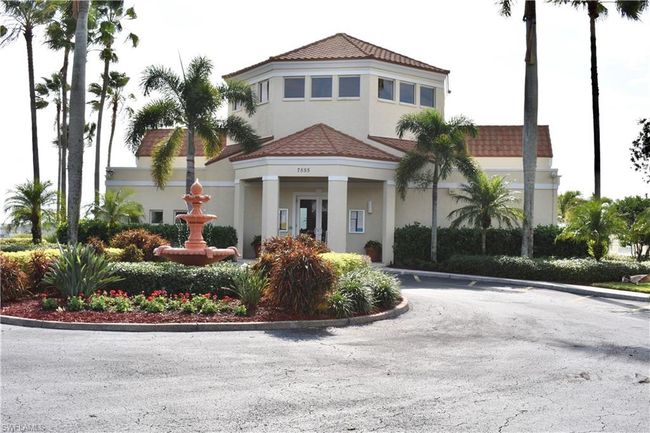 Clubhouse with Kitchen, Exercise Room, Library, Billiards, Common Room and On-Site Management Office | Image 20