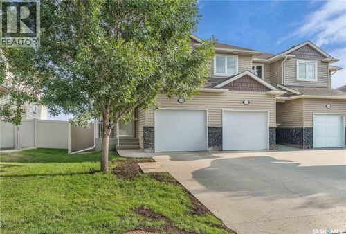 4541 2nd Ave, Regina, SK, S4T0P7 | Card Image